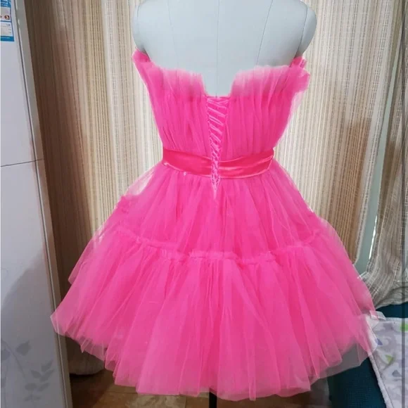 Vibrant Pink Strapless Tulle Dress - Picture 5 of 7